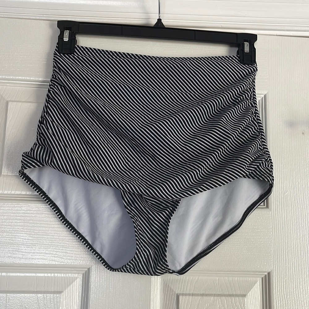 Black and White Striped High Waisted Full Coverage Ruched Bikini Bottom